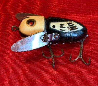 Vintage HEDDON CRAZY CRAWLER Fishing Lure Wooden BLACK WHITE Vintage HEDDON CRAZY CRAWLER Fishing Lure Wooden BLACK WHITE