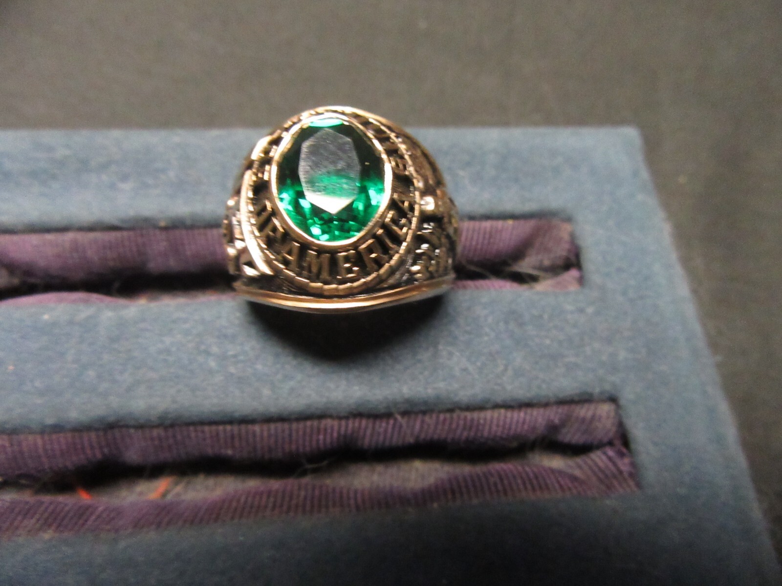 Picture 1 of 4