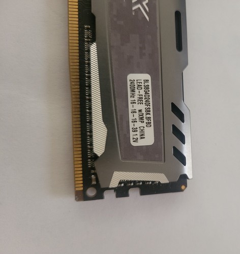 Ballistix Sport 8GB PC4 2400MHz DDR4 Gaming Memory BLS8G4D240FSBK 16-16-16-39 - Picture 3 of 4