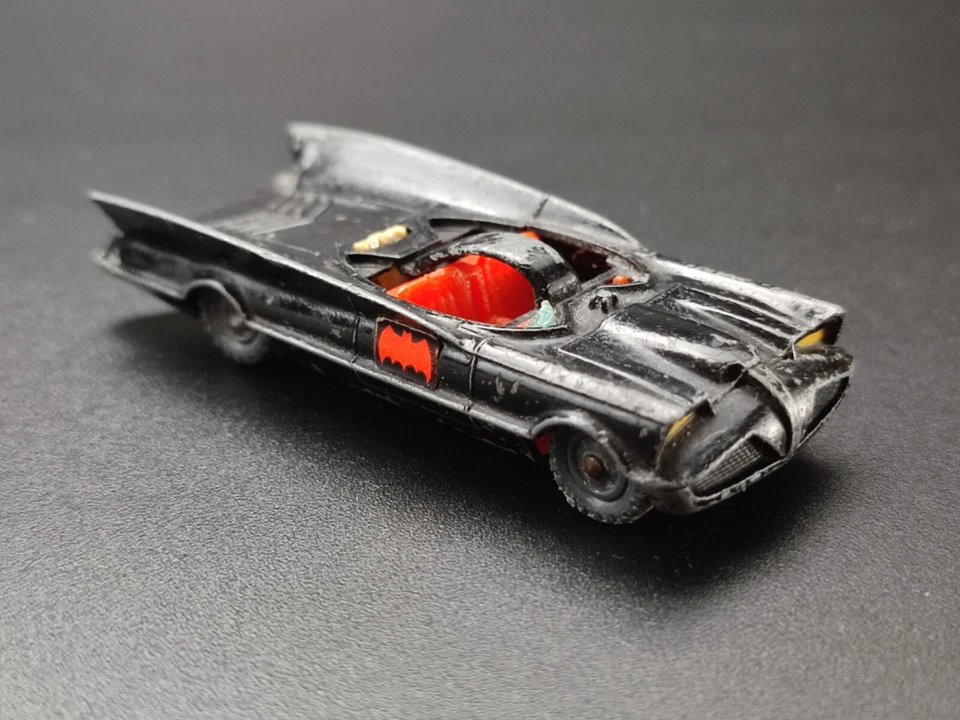 Husky Batman Batmobile 1966 RARE Made in England - Image 4 of 4