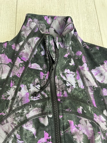 Lululemon Define Jacket Luxtreme Size 4 Floral Shift Multi $118 EUC - Picture 7 of 9