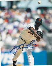 LATROY HAWKINS  SAN FRANCISCO GIANTS   ACTION SIGNED 8x10