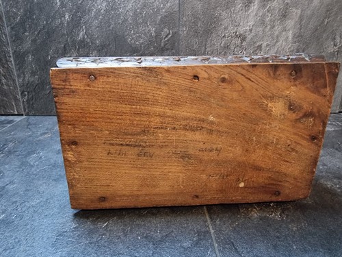 Caja de madera tallada, joyero baratija grabado lente 1919 - Imagen 7 de 17