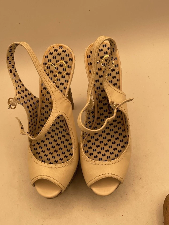 Salto Jessica Simpson Eddy Slingback Feminino Tamanho 6.5 Off White Peep-Toe - Imagem 4 de 4