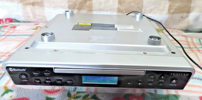 PROSCAN PKCR2713_AMZ Under Counter Radio Bluetooth CD Player with Clock, TESTED
