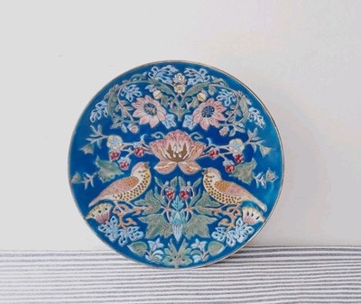 Atemberaubender handbemalter Teller William Morris Strawberry Thief Design Goldrand 10''