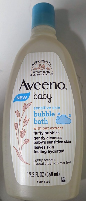 Aveeno Baby Therapy Moisturizing Bubble bath Wash with oat extract ,8 oz