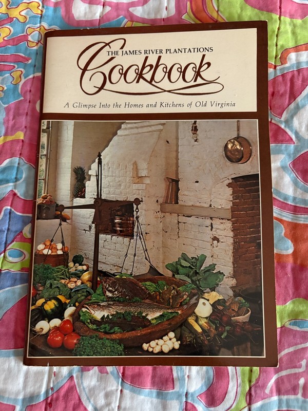 James River Plantations Vintage Cookbook - paperback in great condition