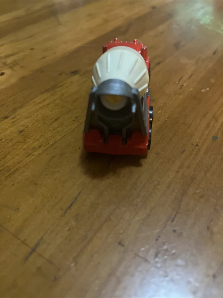 Camión de hormigón Hotwheels Peterbilt 1979 Foto 4 de 4