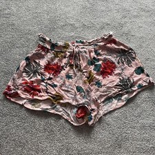 LADIES FLORAL SHORTS, SIZE 8