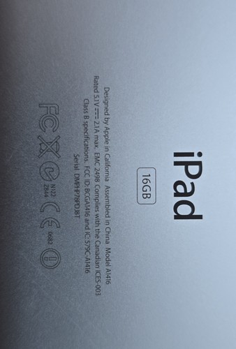 Apple iPad 3rd Gen. 16GB, Wi-Fi, 9.7in - Silver - Picture 5 of 9