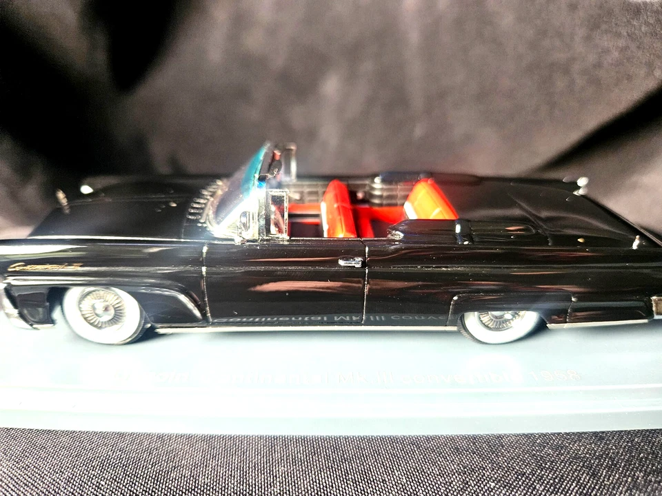 NEO Models 1958 Lincoln Continental MK.III Convertible 1:43 Scale Inv. #3927 - Image 3 of 4