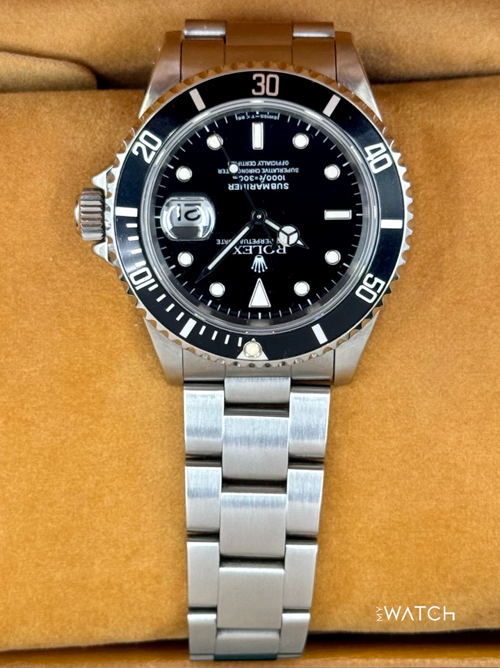 1993 Rolex Submariner Date 40mm 16610 Stainless Steel Black Dial Oyster Bracelet - Image 4 of 4