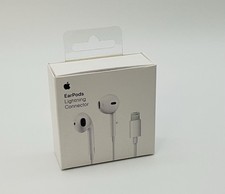 Apple EarPods White Lightning Connector In-Ear Headset MODEL A1748 Pre-owned