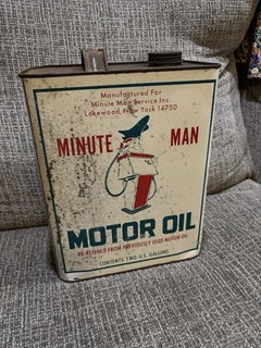 Vintage Minute Man Motor Oil Can 2 Gallon Gas Sign Advertising Tin New York Pump