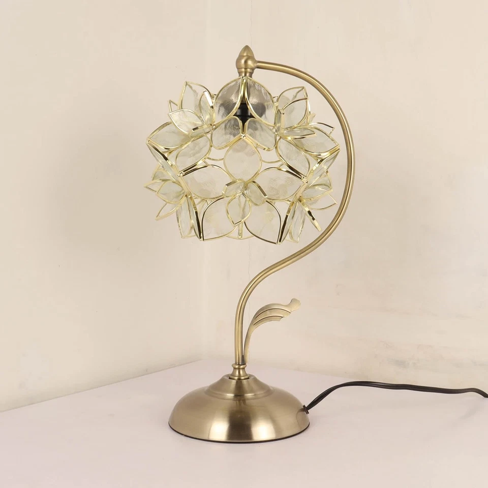 Lámpara de mesa estilo Tiffany L10908 vitral pétalos de flores con base de latón para... Foto 3 de 4