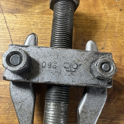 Vintage OTC Owatonna Tool Co. Bar Puller #960 2.5” With Bolt - Picture 2 of 15