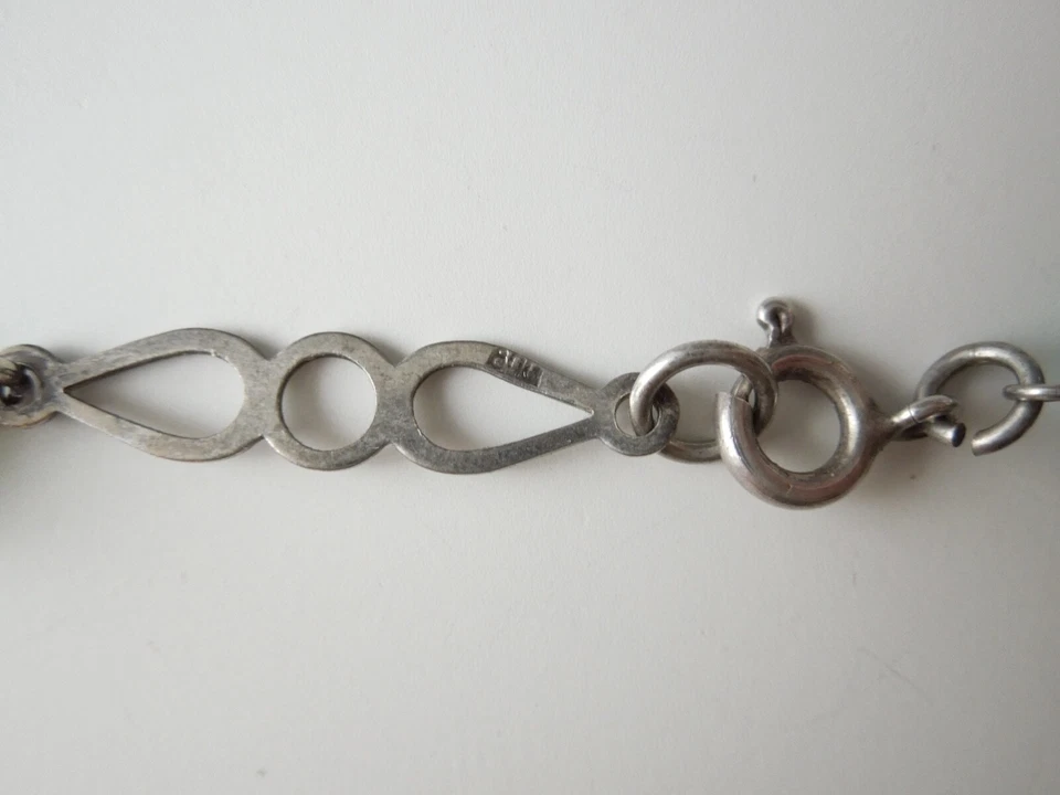 Vecchia Collana In Argento 800 Con Palline In Giada Verde? 23,5 G/76,5 CM - Immagine 4 di 4