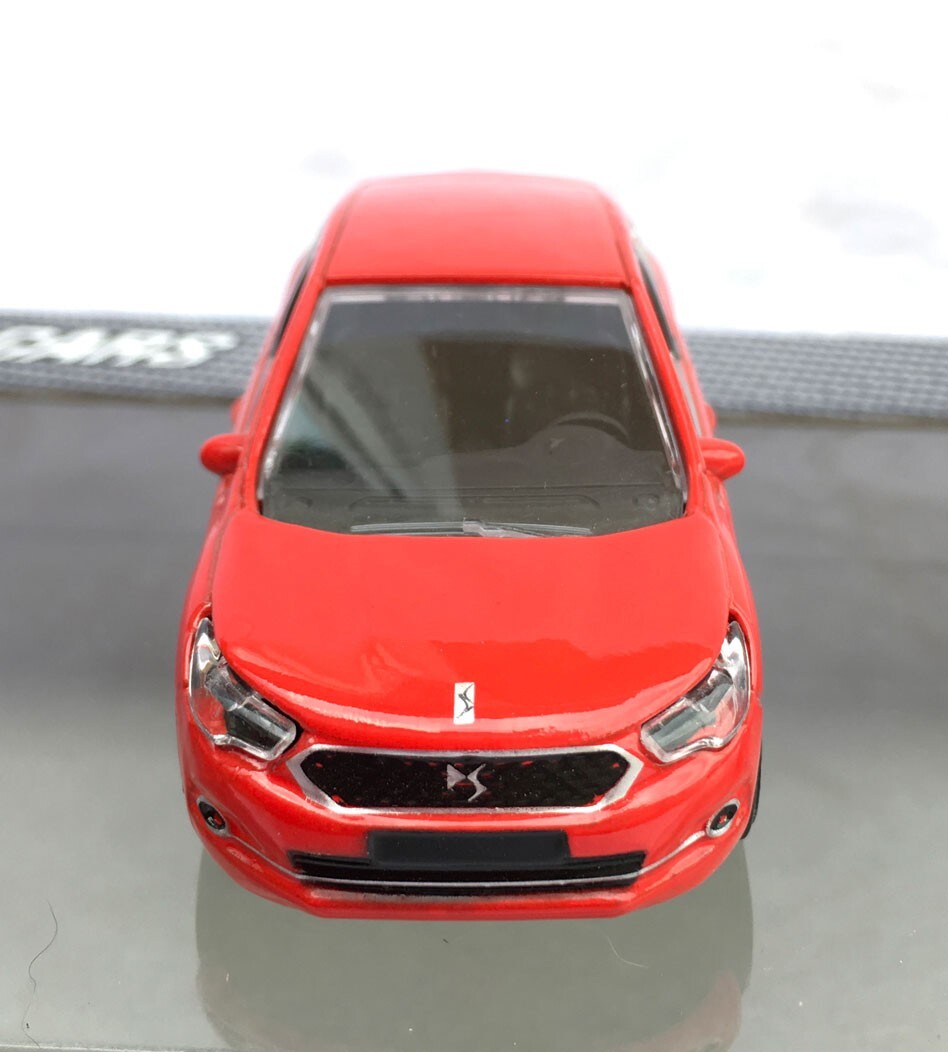 Majorette Citroen DS4 Facelift - Red - 1:64 (3