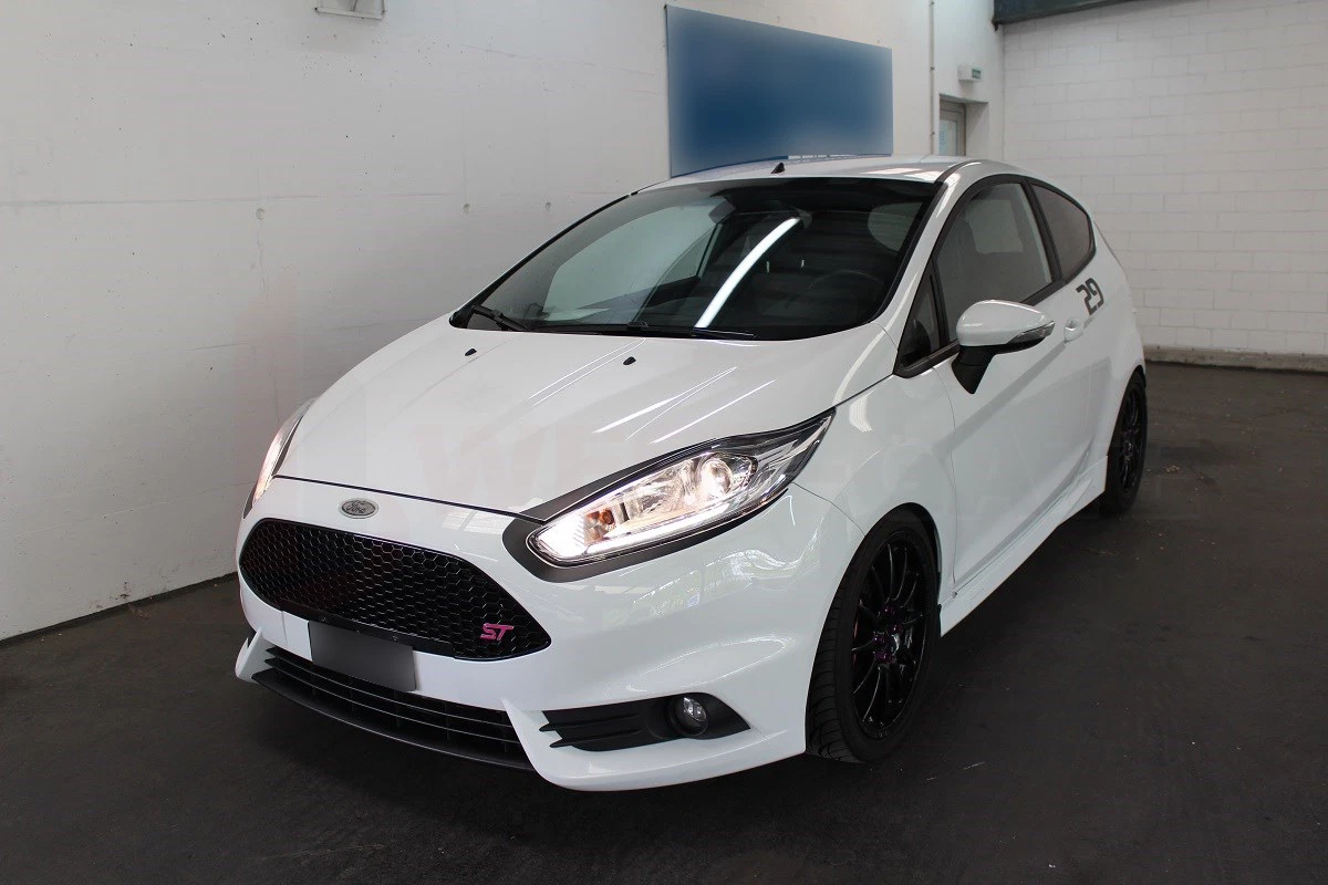Ford fiesta st online line wind deflectors