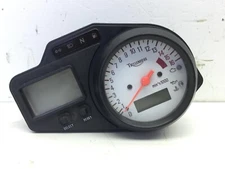 Instrumentation Odometer Speedometer Triumph Speed Four 600