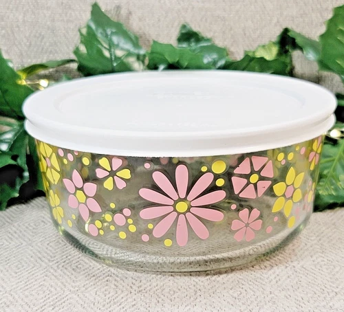 Pyrex 4 Cup Storage Bowl with Lid Pink &  Yellow Flowers/Daisies. Flower Power