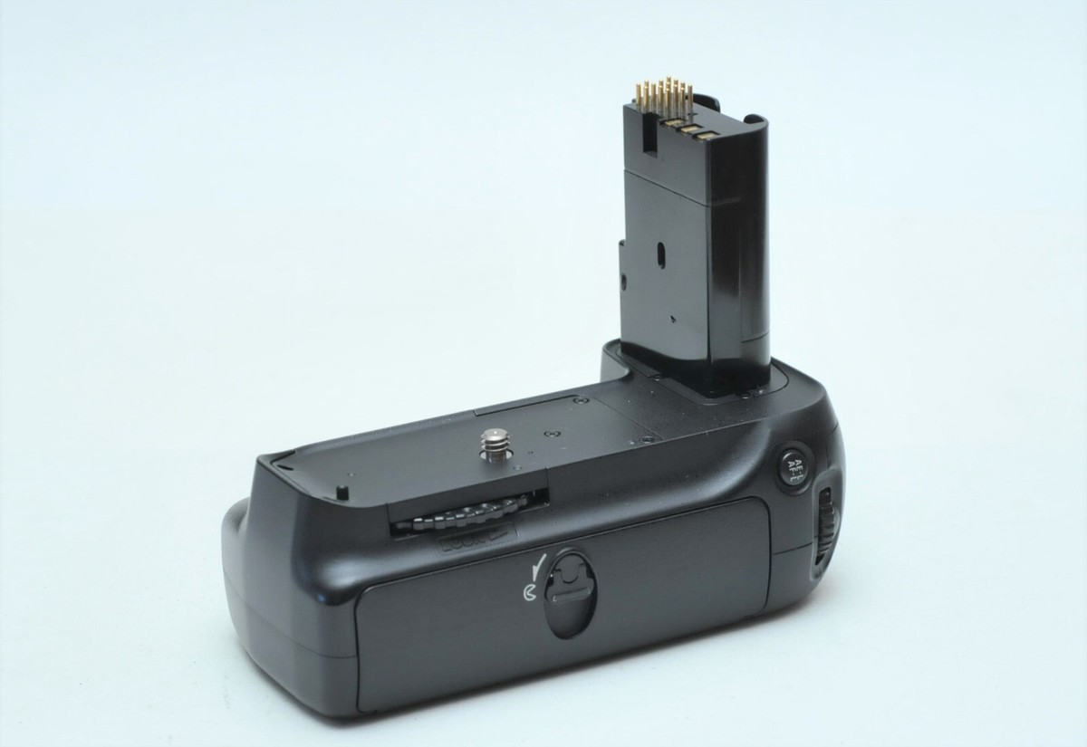 Nikon MB-D80 Multi Control Battery Pack Grip for D80,D90 Nikon MB-D80 Multi Control Battery Pack Grip for D80,D90