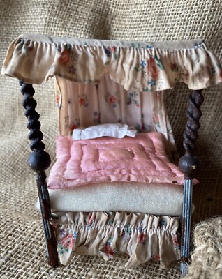 Originales und seltenes Himmelbett ''Westacre'' mit Provenienz ~ rosa Blumen Liberty