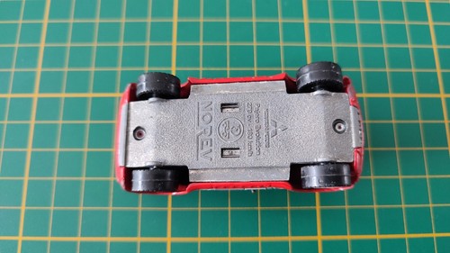 Mitsubishi Motors Pajero Evolution 270 cv 180 kmh miniature Norev 1/64 1/64e B72 - Picture 6 of 6