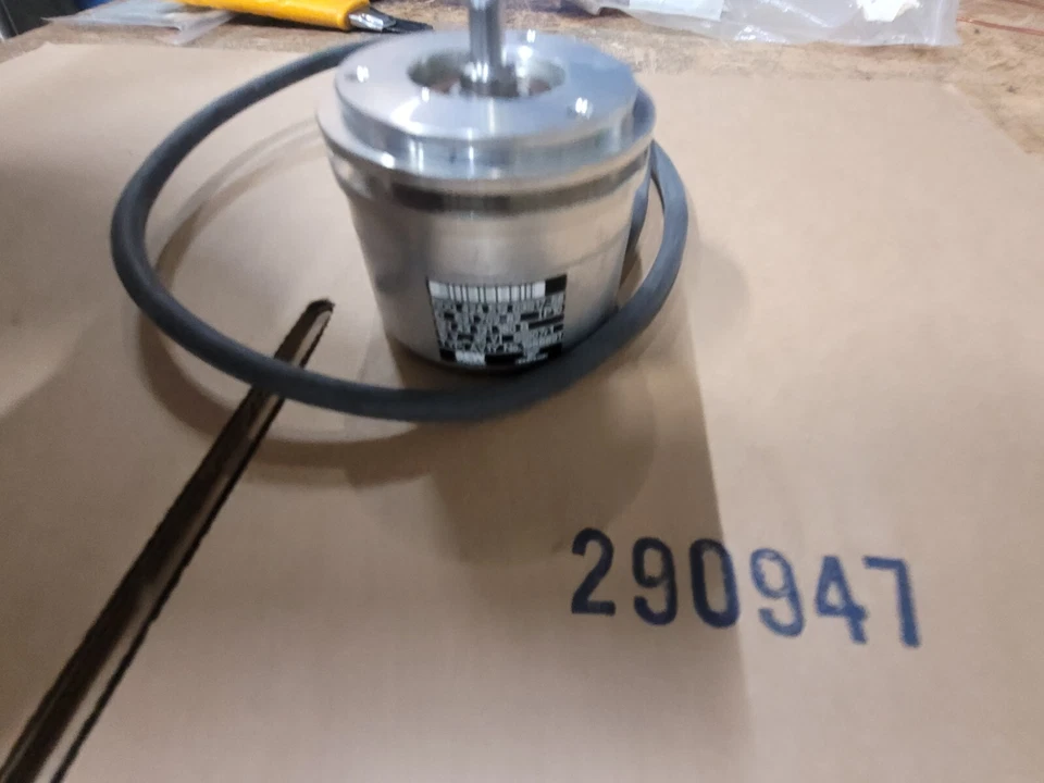 SEW Heidenhain ROQ 424 512 03S17-58 ABSOLUTE ENCODER ID # 631 702-82 - Image 2 of 4