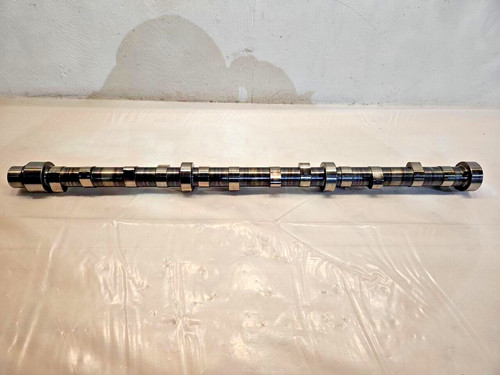 1997-2001 International DT466e Diesel Engine Camshaft 1820851C2 OEM