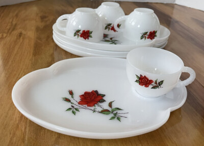 Vintage Federal Glass Rosecrest Luncheon Snack Tea Set Red Rose Cup Plates  - Main Image