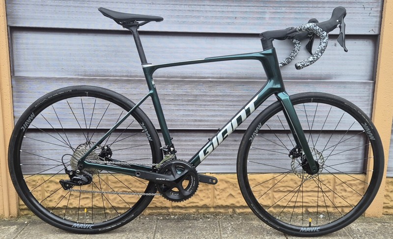 Giant Defy Advanced 3 Endurace Road Bike
