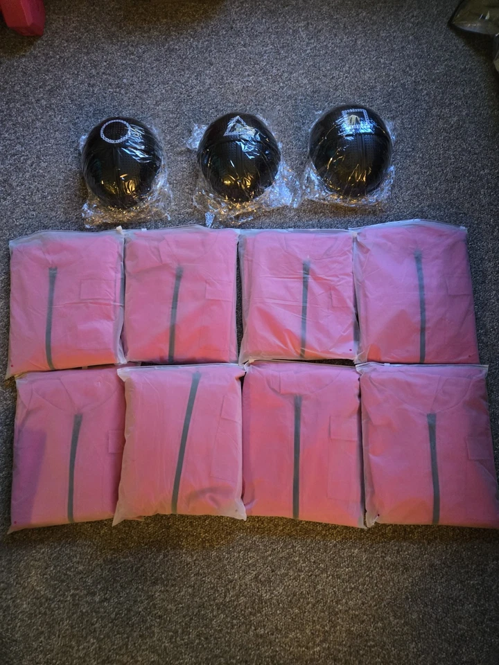 Disfraz de guardia completo de juegos de calamares Foto 4 de 4