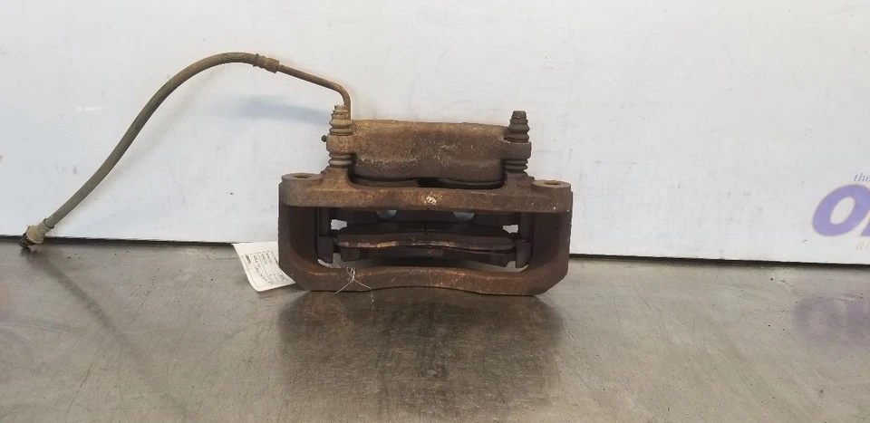 Ford F250 Super Duty XLT 1995 pinza de freno pasajero delantero derecho 7,5 L 4x4 4x4 Foto 4 de 4