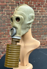 NVA Maske Gasmaske Affenmaske Affengesicht Gr 3 NVA -stark gebraucht/VERGILBT-