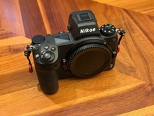 Nikon Z 6II Mirrorless Camera - Low Shutter Count  9k +BUNDLE  $500 +Tripod +Bag