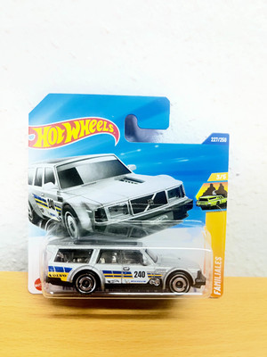 hot wheels Volvo 240 drift wagon/Bolide De Derapage 227/250