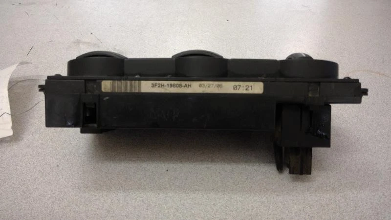2005-2009 Ford Mustang AC Heater Climate Control Assembly OEM With Warranty Foto 4 de 4