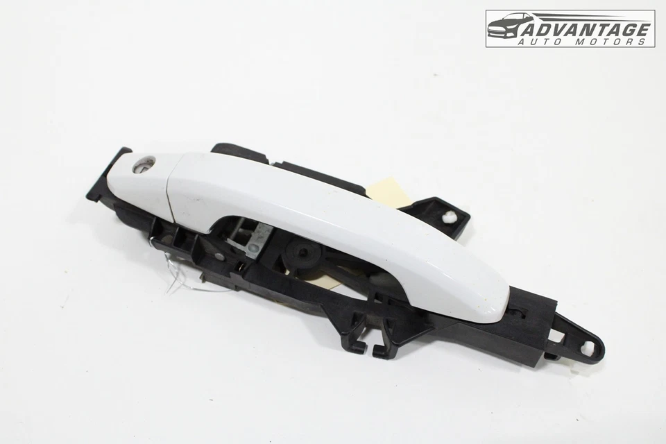 Chevrolet Silverado 2500 HD 2015-2019 doble cabina manija de puerta exterior delantera izquierda OEM Foto 2 de 4