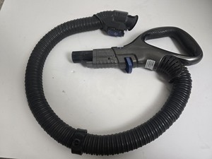 Shark Bodenstaubsauger Ersatzteile Griff + Schlauch funktionstüchtig NV681UK 40