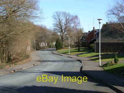 Foto 6x4 Hemwood Road Windsor Clewer Green A modern aber sehr angenehm c2006