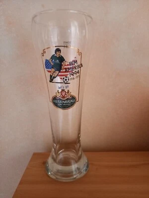 altes Weizenbierglas 0,5 L, HERRNBRÄU, Fussball WM 1994 USA - Bild 1 von 2