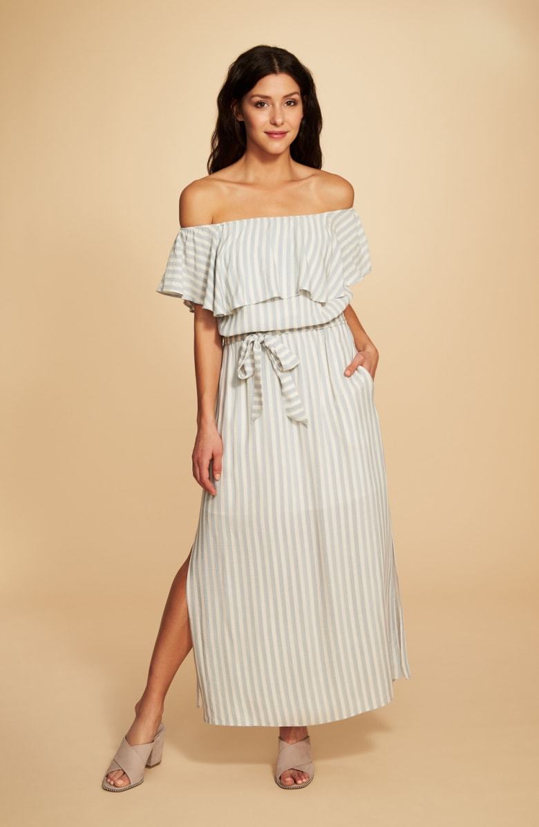 dessy champagne bridesmaid dresses Long Slit Dress – TANYA BRIDAL Bloomchic 12 LARGE Hanky Size (mwl size shown):12 Champagne satin dress The full circle skirt