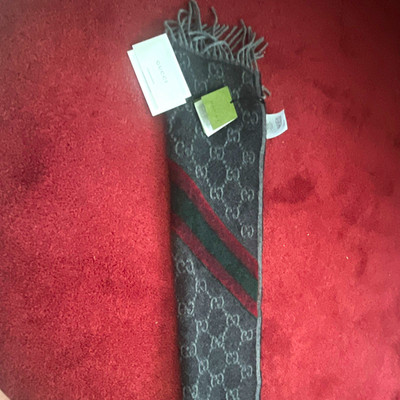 Gucci women s/men s GG Logo Wool Rectangle Scarf Gray Red Green Stripe Fringe