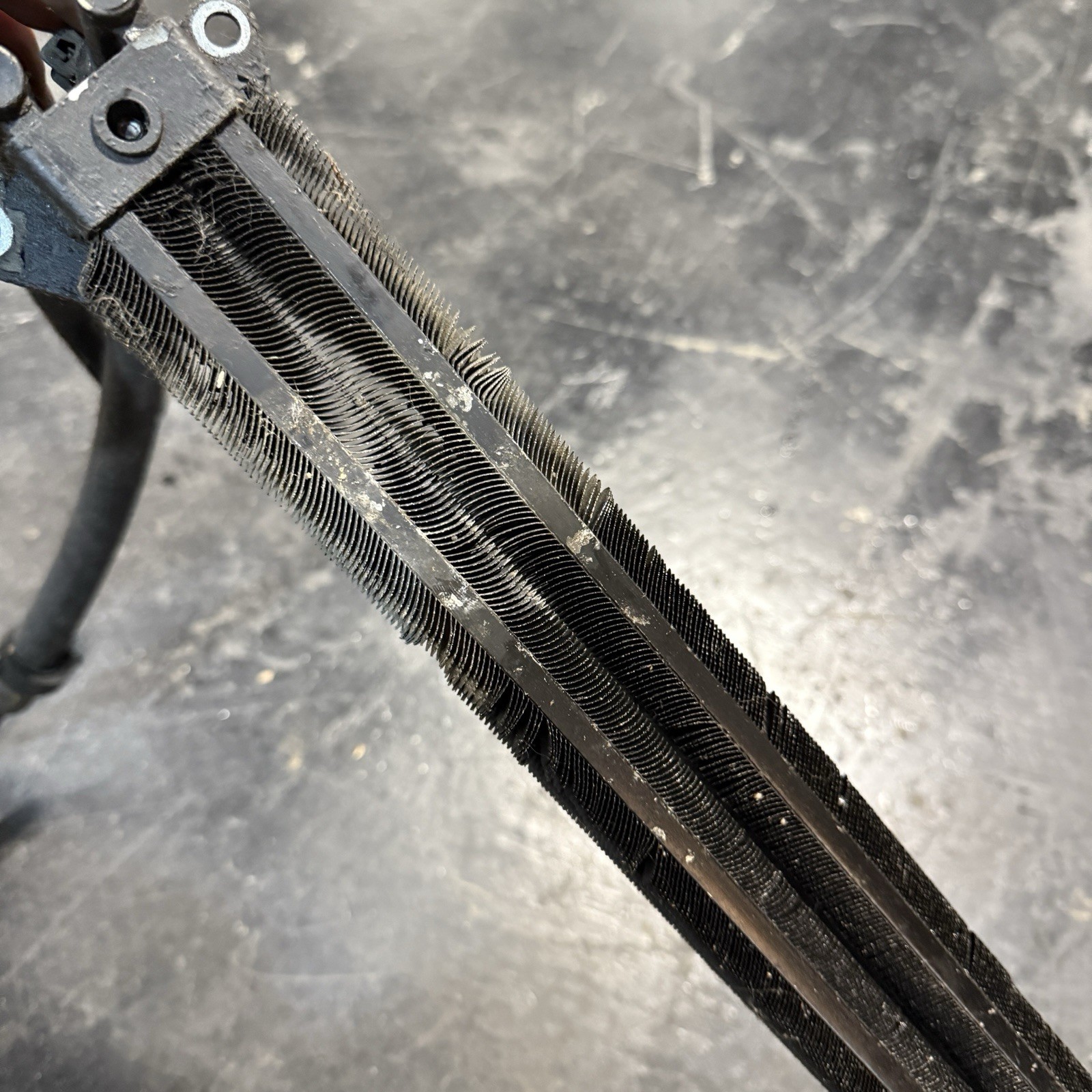 05-08 Maserati Quattroporte Power Steering Fluid Oil Cooler M139