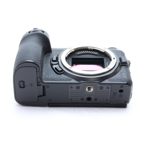 Nikon Z7 45.7MP Spiegellose Vollformat Digitalkamera Body #231 - Bild 6 von 12