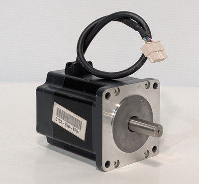 Oriental Motor Unidentified Stepper Motor with LC07210KB5 Cable, Made in Japan
