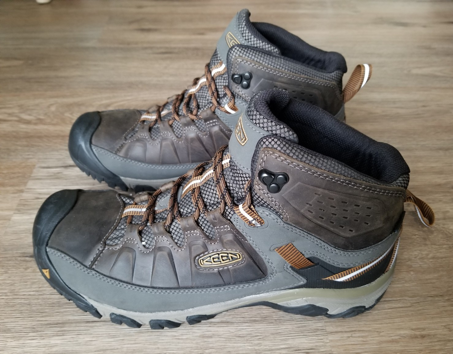 's Targhee Iii Mid Wp Boots Hiking Shoes, Size 13