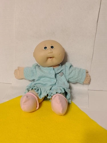 1987 Cabbage Patch Doll Green Eyes Bald Head Soft Cloth Body Premie Clothes 12"